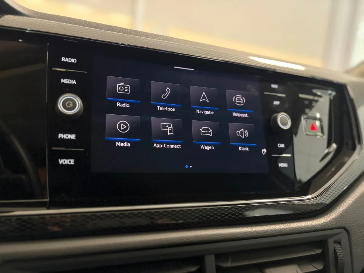 1.0 TSI Life Business | CLIMA | CAR PLAY | NAVI |