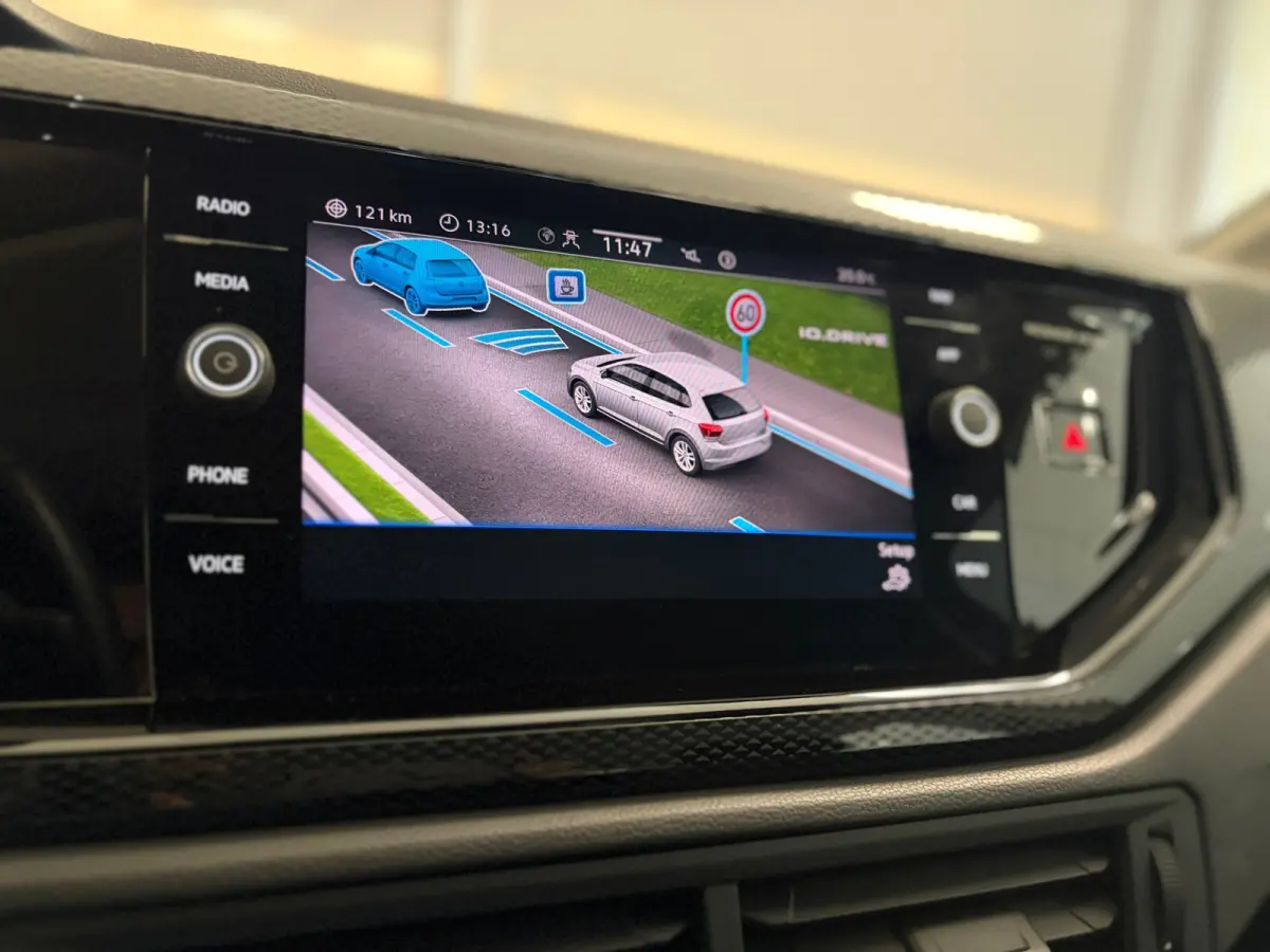 1.0 TSI Life Business | CLIMA | CAR PLAY | NAVI |
