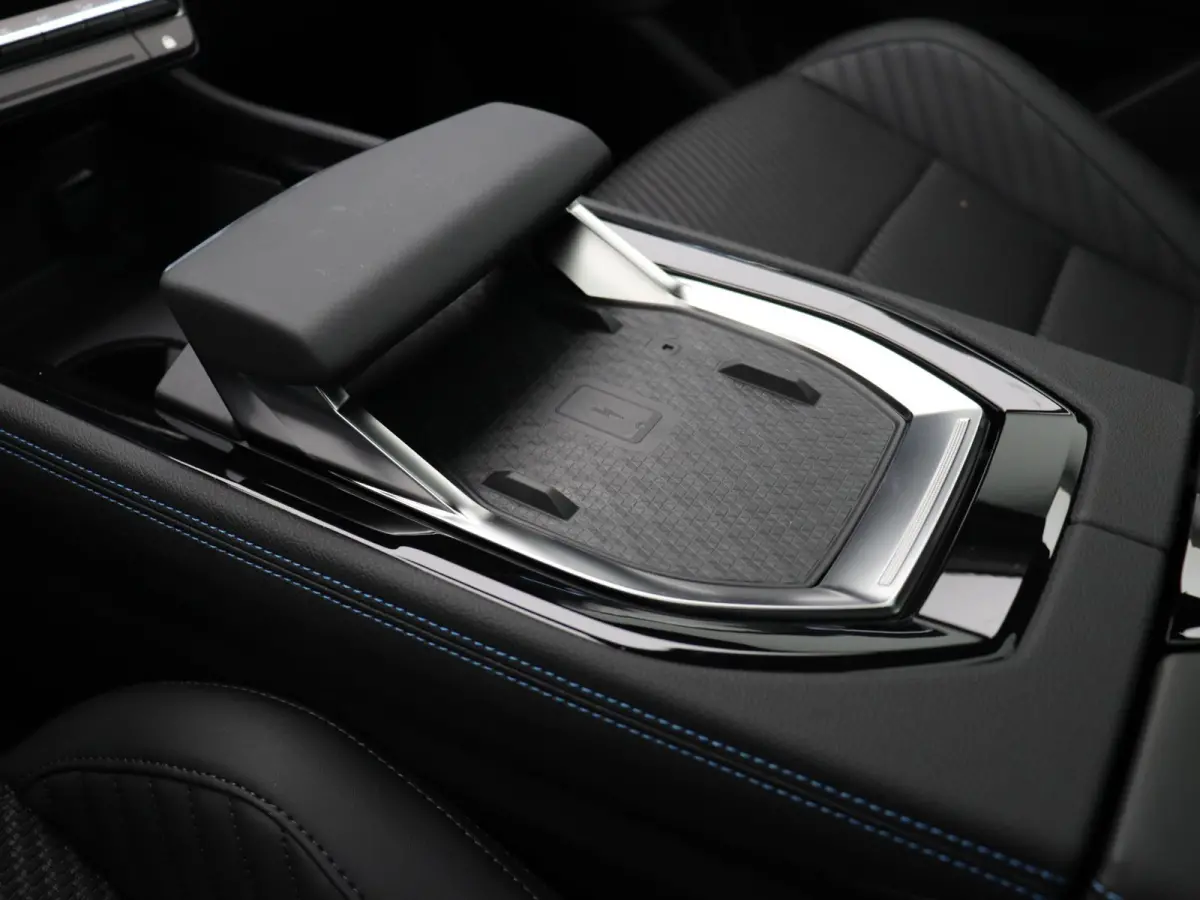 E-Tech full hybrid 200pk esprit Alpine | Vijf jaar garantie | Panoramisch dak | Harman Kardon | HUD |
