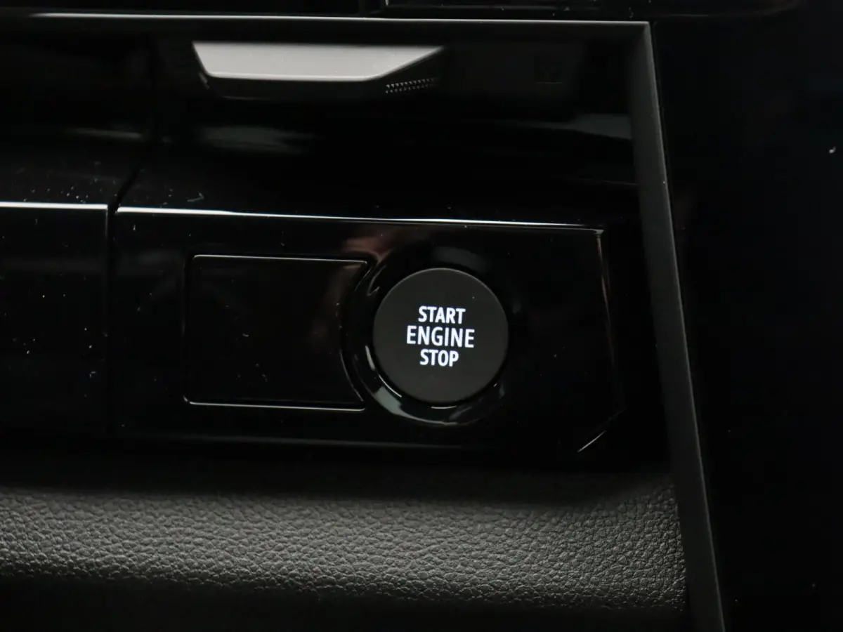 E-Tech full hybrid 200pk esprit Alpine | Vijf jaar garantie | Panoramisch dak | Harman Kardon | HUD |