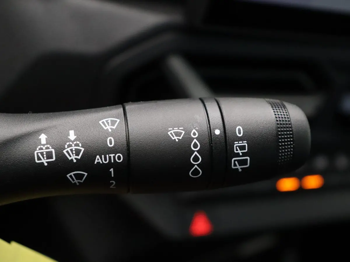 mild hybrid 140pk expression | Navigatie | Lichtmetalen velgen | Achteruitrijcamera |