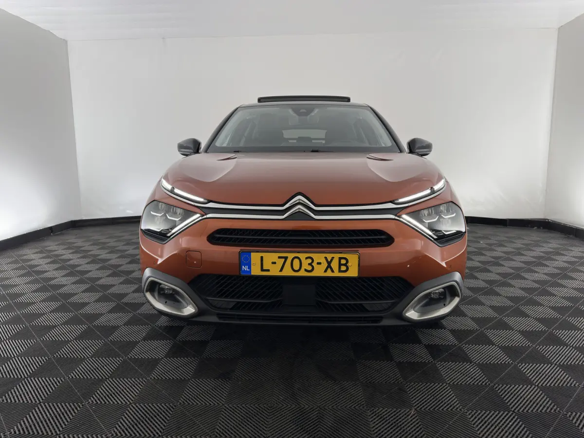 1.2 Puretech Shine (INCL-BTW) *PANO |  LEATHER | FULL-LED | ADAPTIVE-CRUISE |  DIGI-COCKPIT | BLINDSPOT | SHIFTPADDLES | HEATED-COMFORTSEATS | ECC | LANE-ASSIST | KEYLESS | PDC | CRUISE | DA
