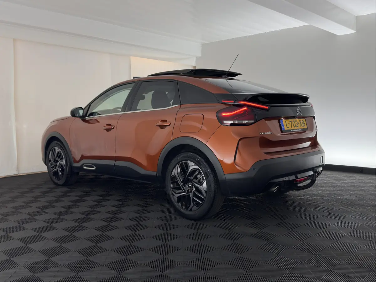 1.2 Puretech Shine (INCL-BTW) *PANO |  LEATHER | FULL-LED | ADAPTIVE-CRUISE |  DIGI-COCKPIT | BLINDSPOT | SHIFTPADDLES | HEATED-COMFORTSEATS | ECC | LANE-ASSIST | KEYLESS | PDC | CRUISE | DA
