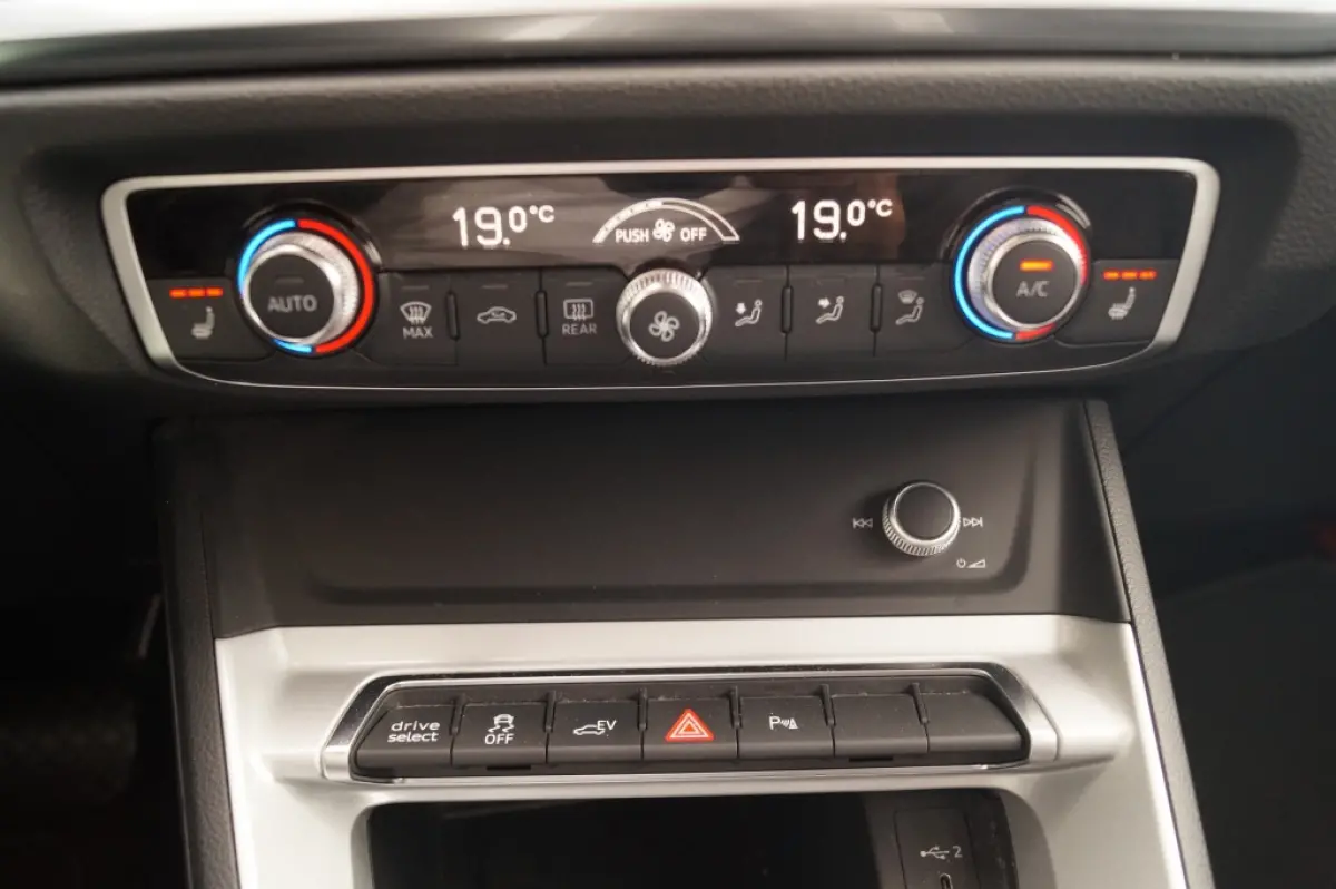 45 TFSI e PHEV Edition -LEER-LED-PDC-NAVI-