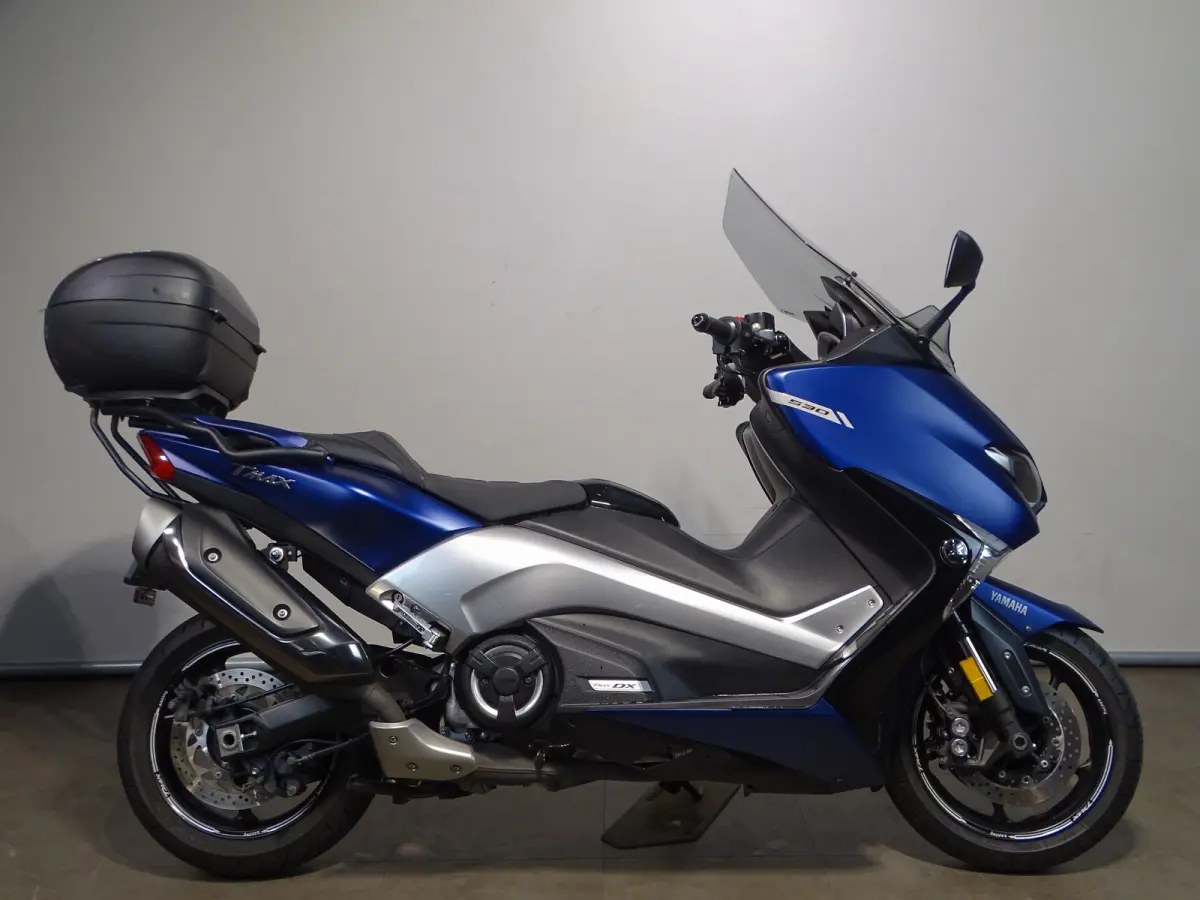 Yamaha Tmax DX Abs 2017 Overig Onbekend leasen