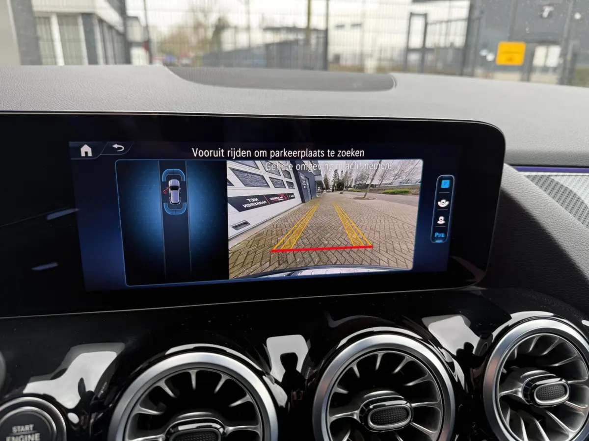 250 e AMG Line PLUG-IN ADAPTIVE CRUISE. SFEERVERL.