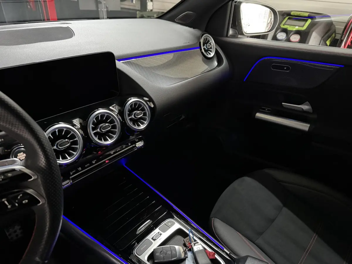 250 e AMG Line PLUG-IN ADAPTIVE CRUISE. SFEERVERL.