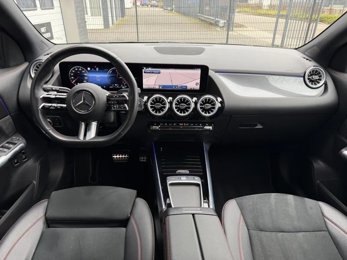 250 e AMG Line PLUG-IN ADAPTIVE CRUISE. SFEERVERL.