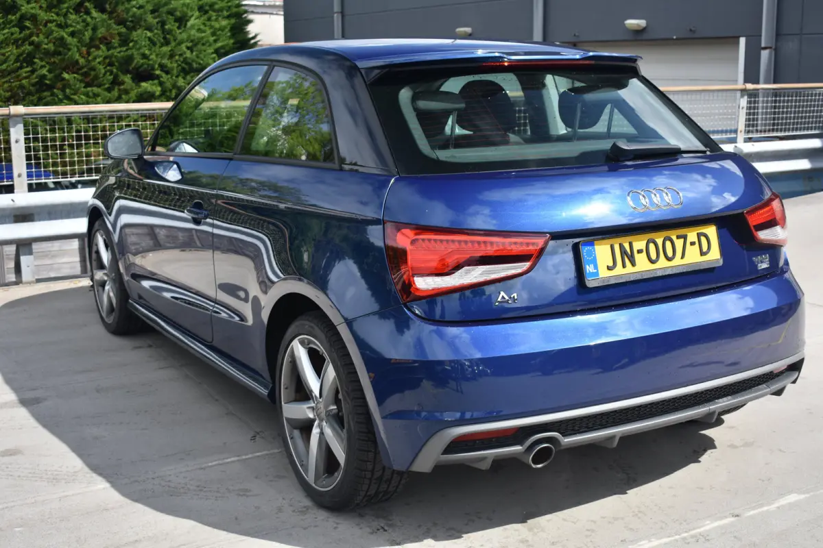 1.0 TFSI 95PK Adrenalin | ALL SEASON | CRUISE CONTROL | NAVIGATIE | AIRCO | START/STOP