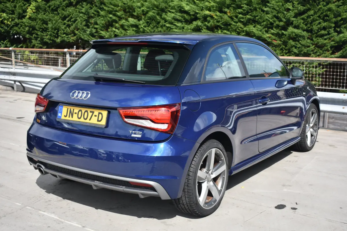 1.0 TFSI 95PK Adrenalin | ALL SEASON | CRUISE CONTROL | NAVIGATIE | AIRCO | START/STOP