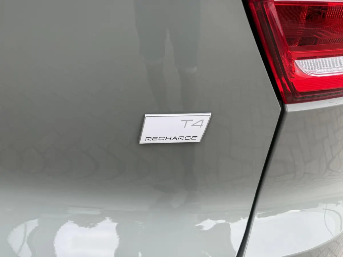 1.5 T4 Plug-in hybrid Ultimate Bright