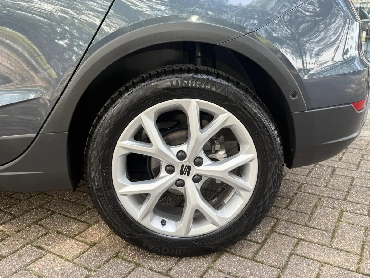 1.0 EcoTSI FR | Navigatie | Virtual Cockpit | LED | Climate Control | Cruise Control | Licht metalen velgen