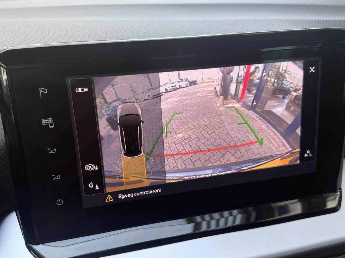 1.0 EcoTSI FR | Navigatie | Virtual Cockpit | LED | Climate Control | Cruise Control | Licht metalen velgen