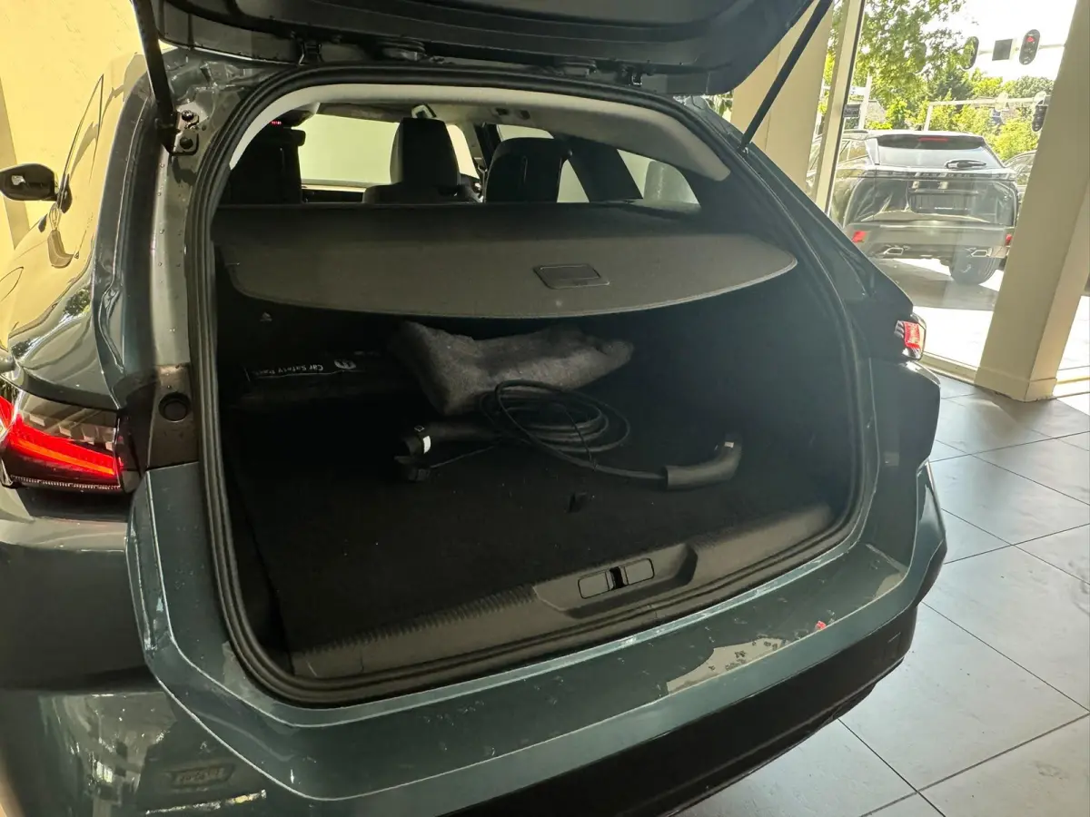 1.6 Plug-in Hybrid 195 Allure | 7.4 kw lader | Vision Pack | Apple CarPlay & Android Auto