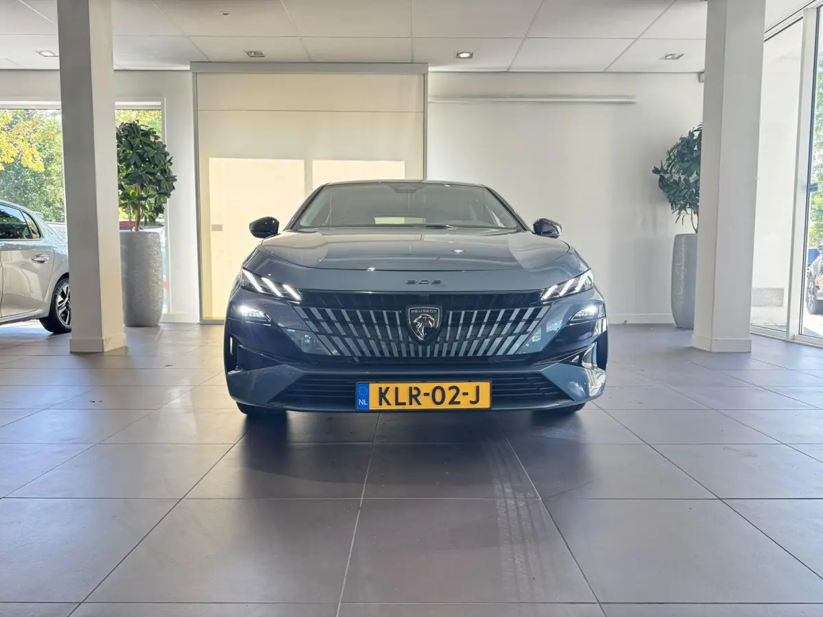 1.6 Plug-in Hybrid 195 Allure | 7.4 kw lader | Vision Pack | Apple CarPlay & Android Auto