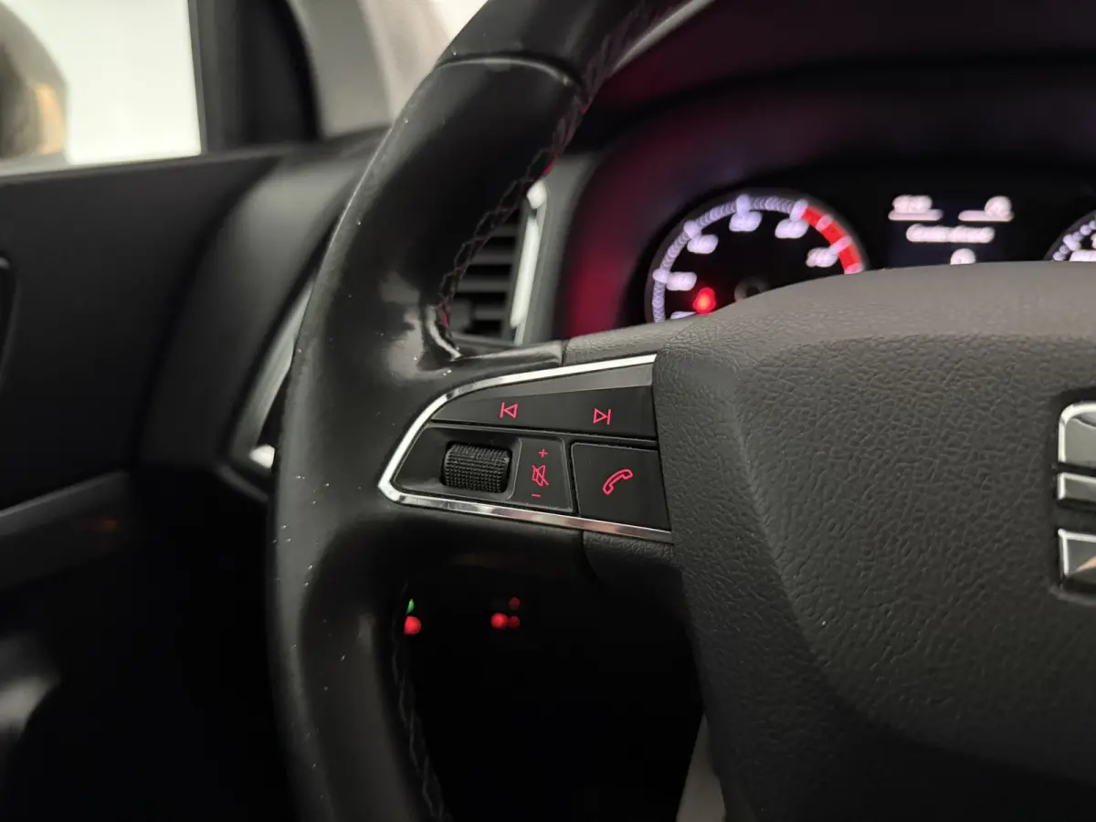 1.0 EcoTSI | Clima | Cruise | LED | Parkeersens.