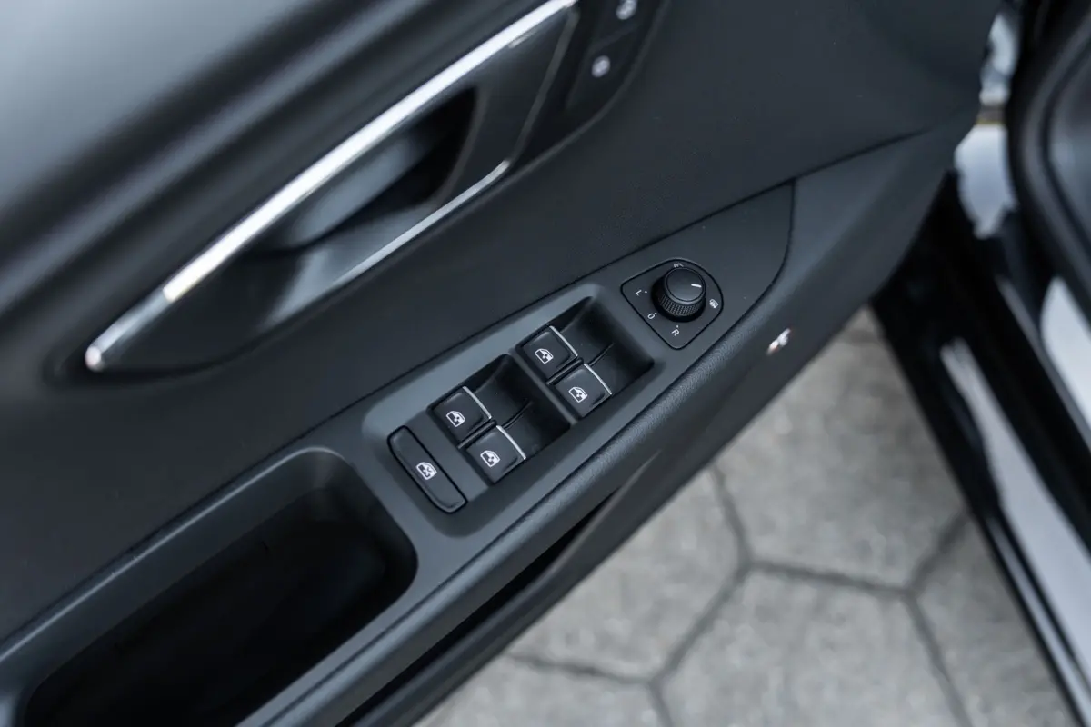 1.5 TSI FR Ultimate Edition Black VIRTUAL*ACC*PANO*KEYLESS*BEATS*LANE