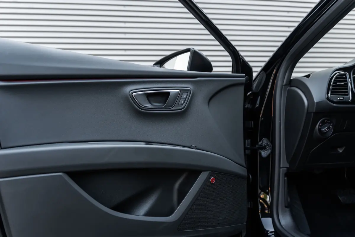 1.5 TSI FR Ultimate Edition Black VIRTUAL*ACC*PANO*KEYLESS*BEATS*LANE