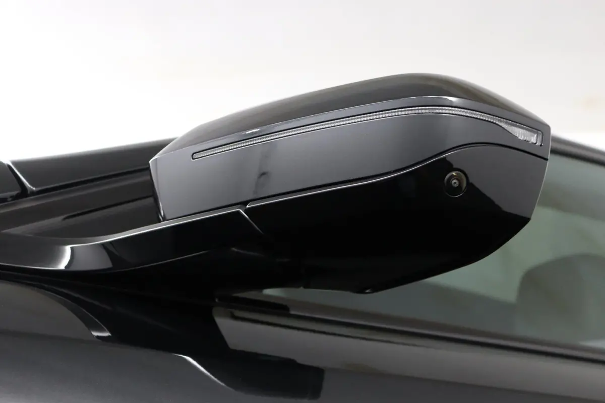 eDrive40 M Sport Edition 84 kWh | SOH 100% | M Sportpakket Pro | Trekhaak | Panoramadak