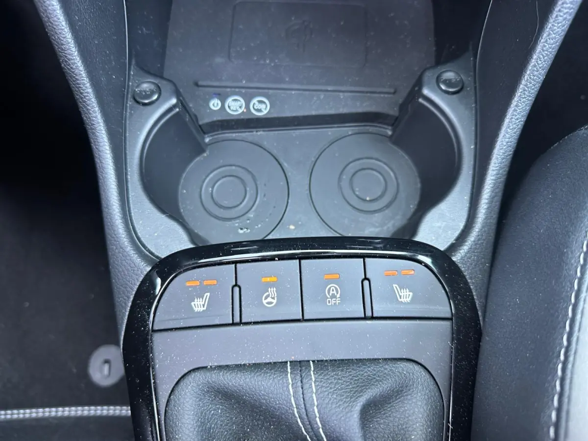 1.0 GDi GT-Line | Stoel/Stuurverwarming | Keyless entry | Schuif/Kanteldak | Draadloze oplader | Fabrieksgarantie | NAP