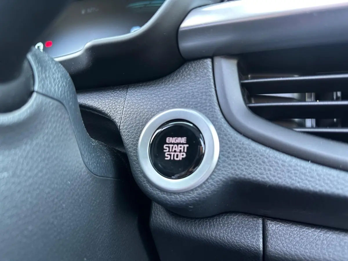 1.0 GDi GT-Line | Stoel/Stuurverwarming | Keyless entry | Schuif/Kanteldak | Draadloze oplader | Fabrieksgarantie | NAP