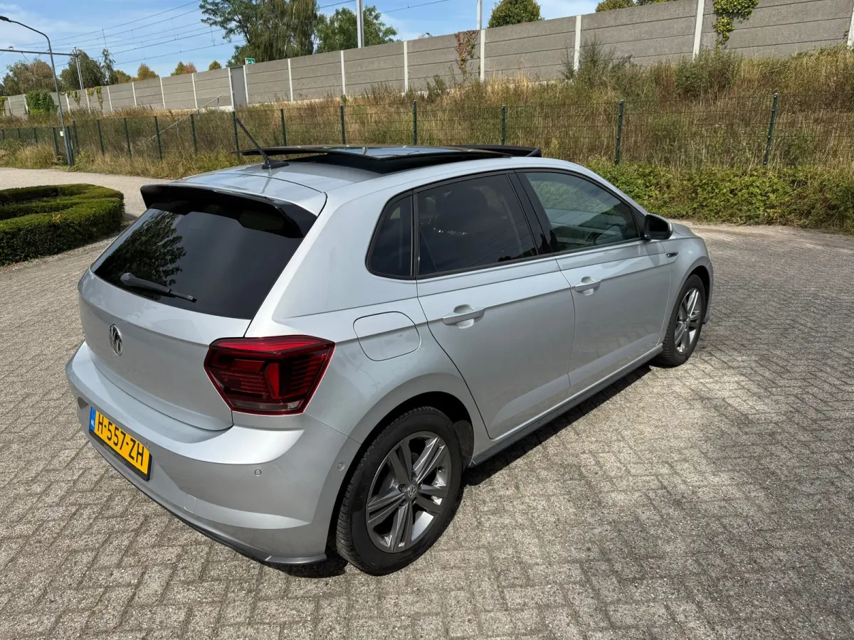 1.0 TSI Highline R-LINE I PANO I DSG I CLIMA I NL AUTO I MOOI