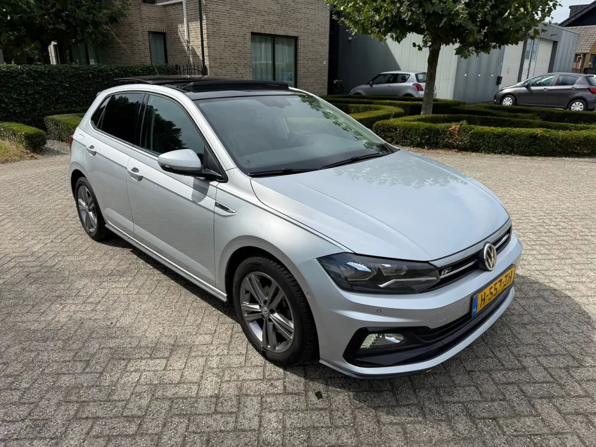 1.0 TSI Highline R-LINE I PANO I DSG I CLIMA I NL AUTO I MOOI