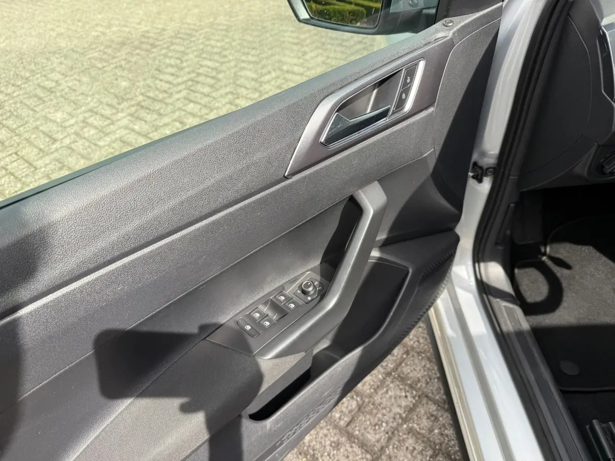 1.0 TSI Highline R-LINE I PANO I DSG I CLIMA I NL AUTO I MOOI