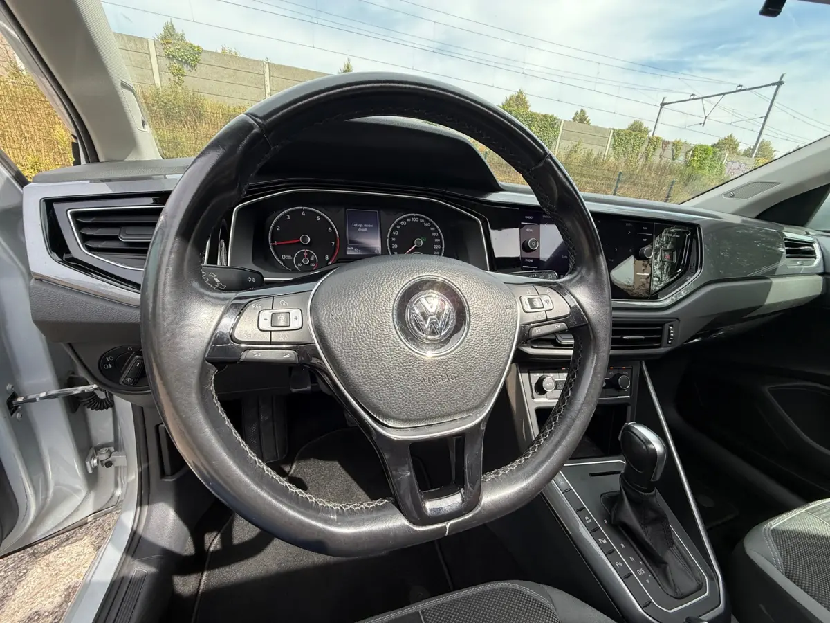 1.0 TSI Highline R-LINE I PANO I DSG I CLIMA I NL AUTO I MOOI