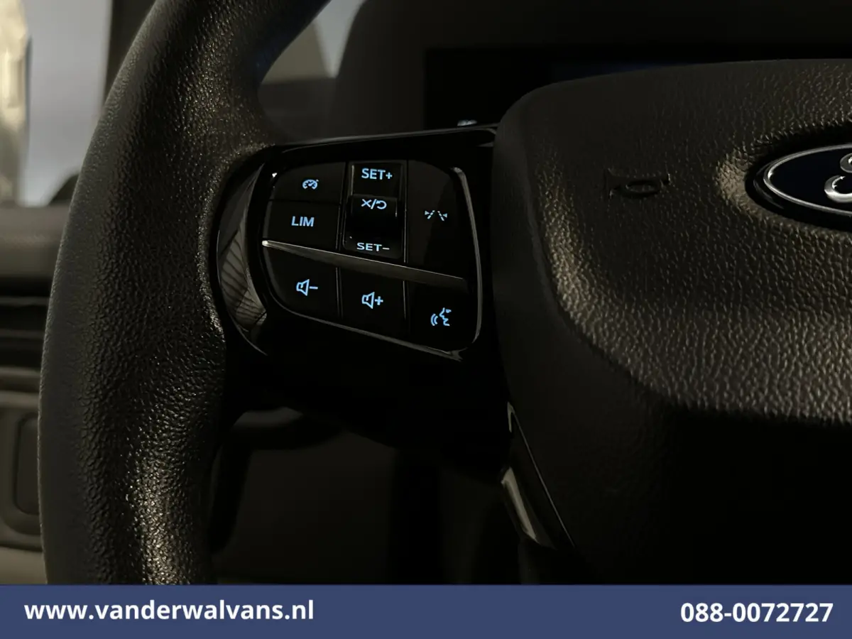 2.0 TDCI 136pk L2H1 Euro6 Airco | Camera | LED | Apple Carplay | Cruisecontrol Android Auto, Verwarmde voorruit, Parkeersensoren, Bijrijdersbank
