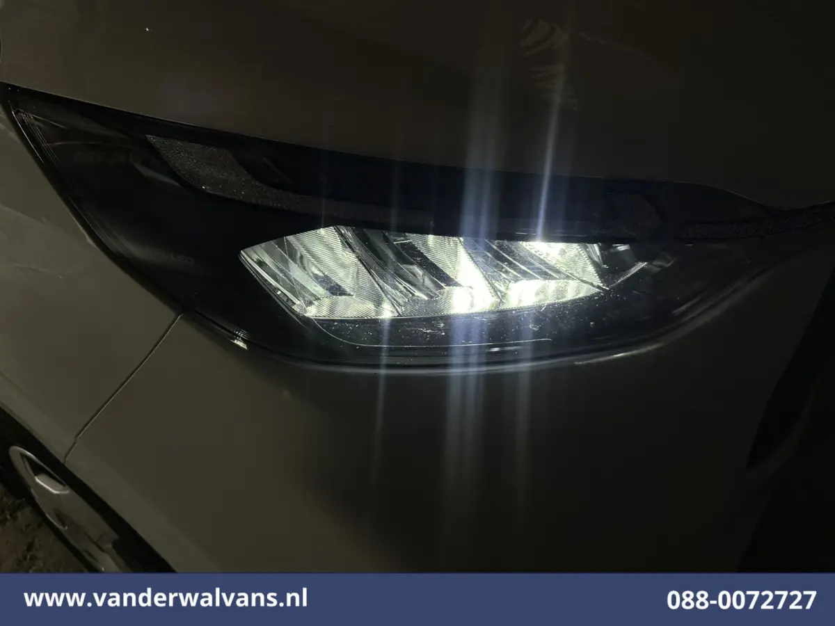 2.0 TDCI 136pk L2H1 Euro6 Airco | Camera | LED | Apple Carplay | Cruisecontrol Android Auto, Verwarmde voorruit, Parkeersensoren, Bijrijdersbank