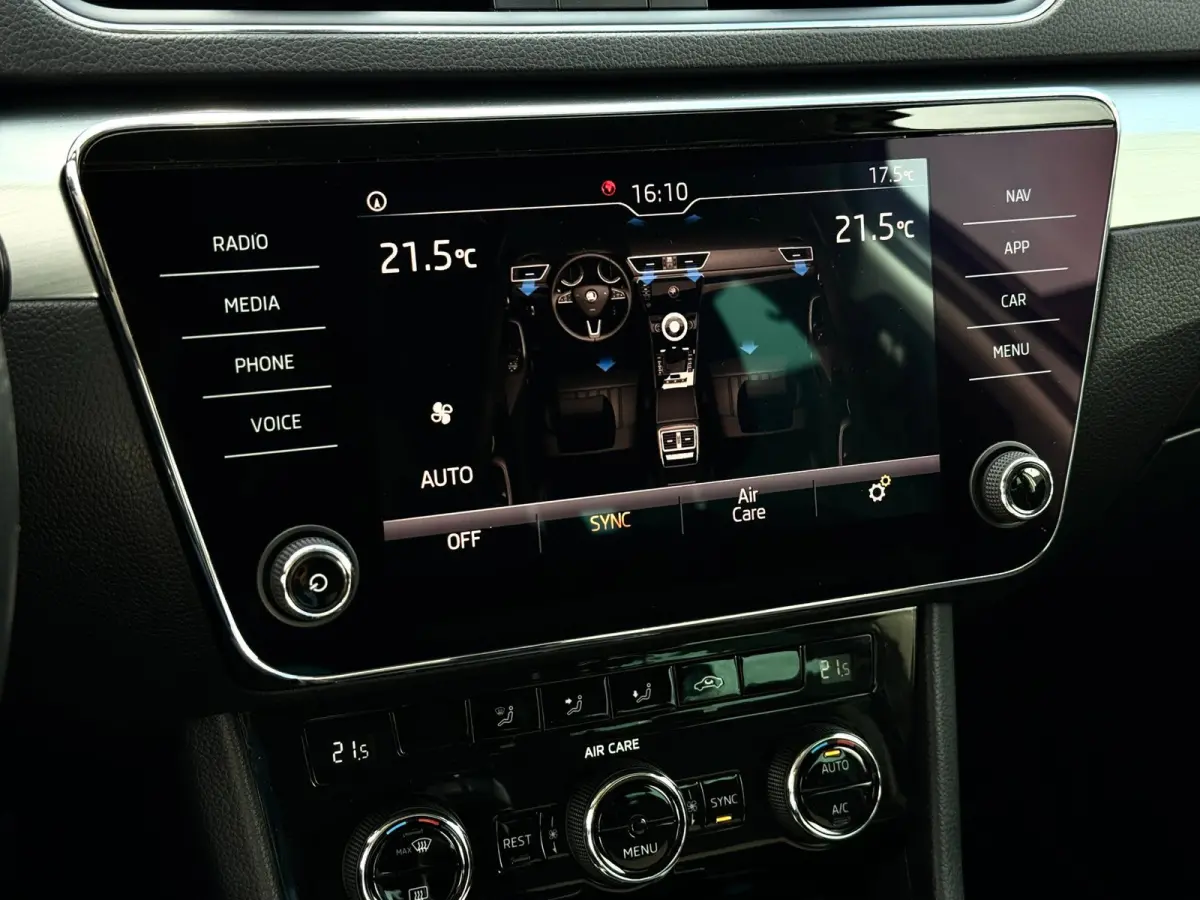 1.6 TDI Ambition | Trekhaak | LED | Apple Carplay | DAB+ | Cruise | Dealer onderhouden