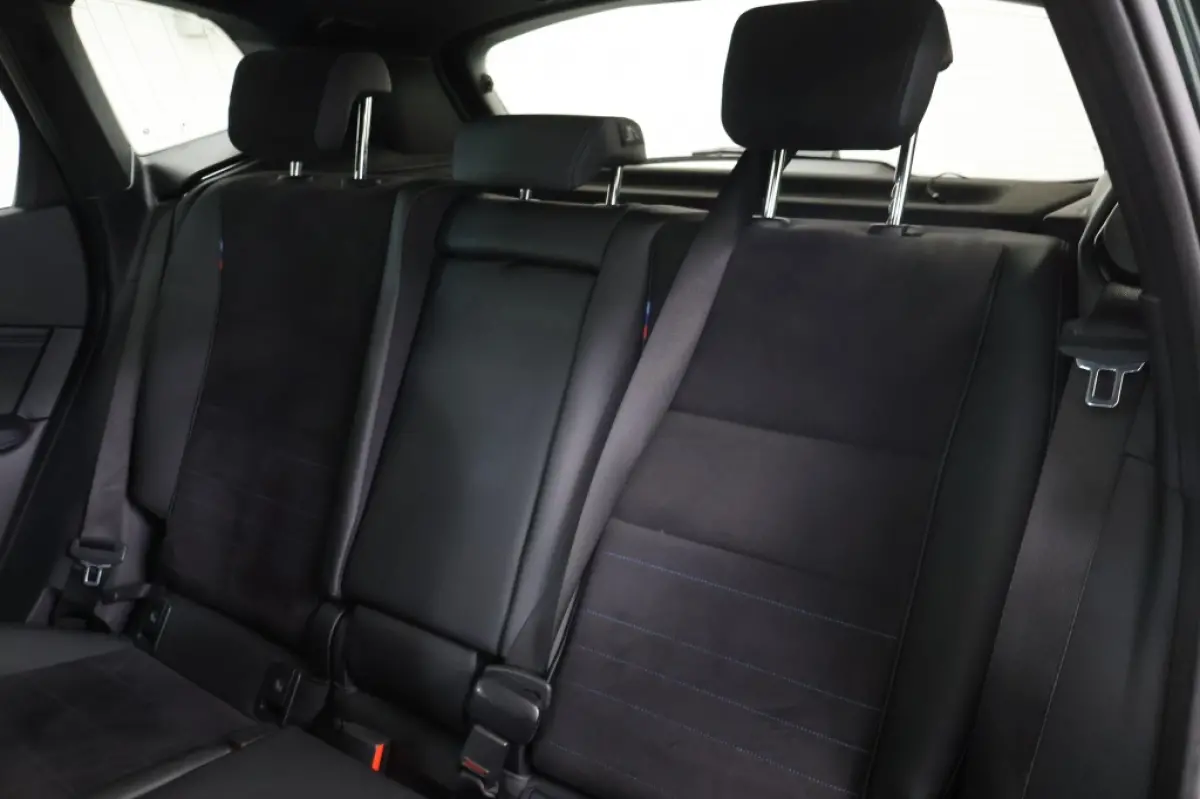 218i | M-Sport | Panodak | Travel Pack