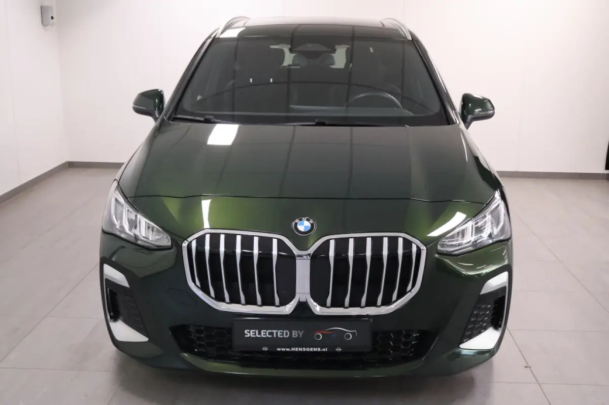 218i | M-Sport | Panodak | Travel Pack