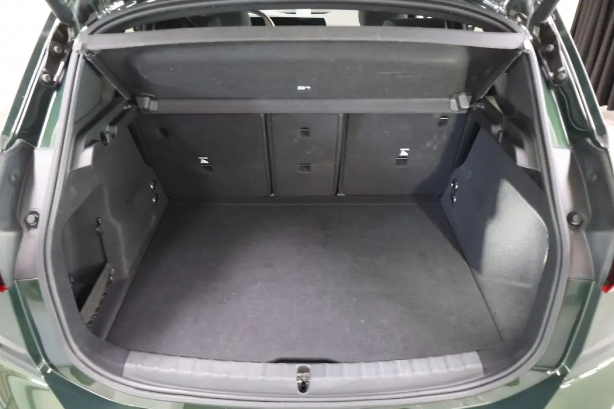 218i | M-Sport | Panodak | Travel Pack