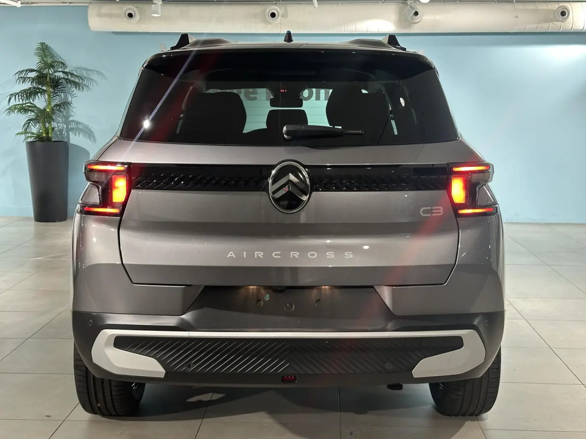 1.2 Turbo 100pk Plus | DEMO VOORDEEL | Hoge instap | Zuinig | Apple Carplay - Android Auto | Parkeercamera achter