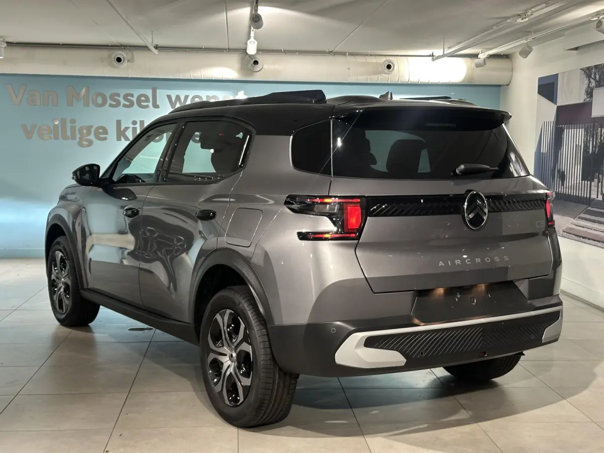 1.2 Turbo 100pk Plus | DEMO VOORDEEL | Hoge instap | Zuinig | Apple Carplay - Android Auto | Parkeercamera achter