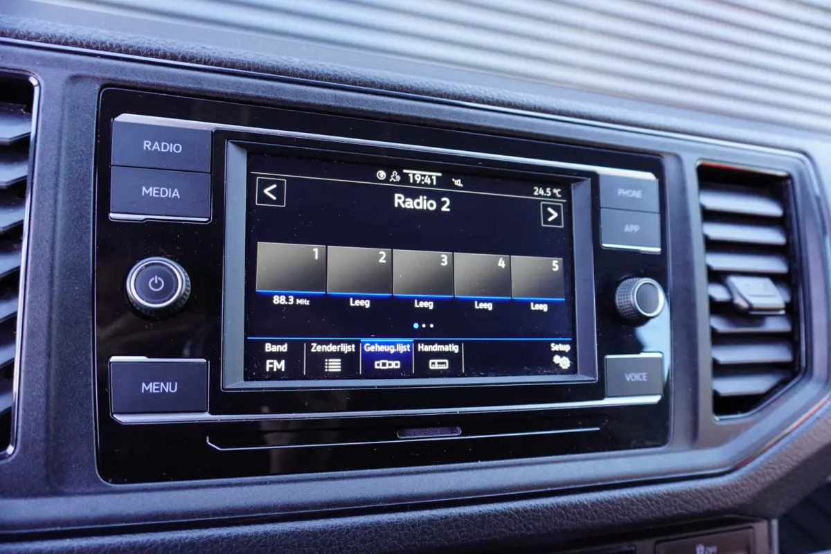 140pk L3H3/L2H2 Apple Carplay Camera Airco 2-zits Voorruit verwarming