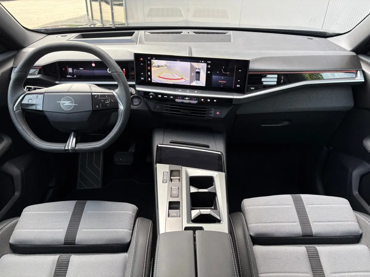 1.2 Turbo Hybrid GS Navigatie/Winter-pack/Matrix-LED/360-camera