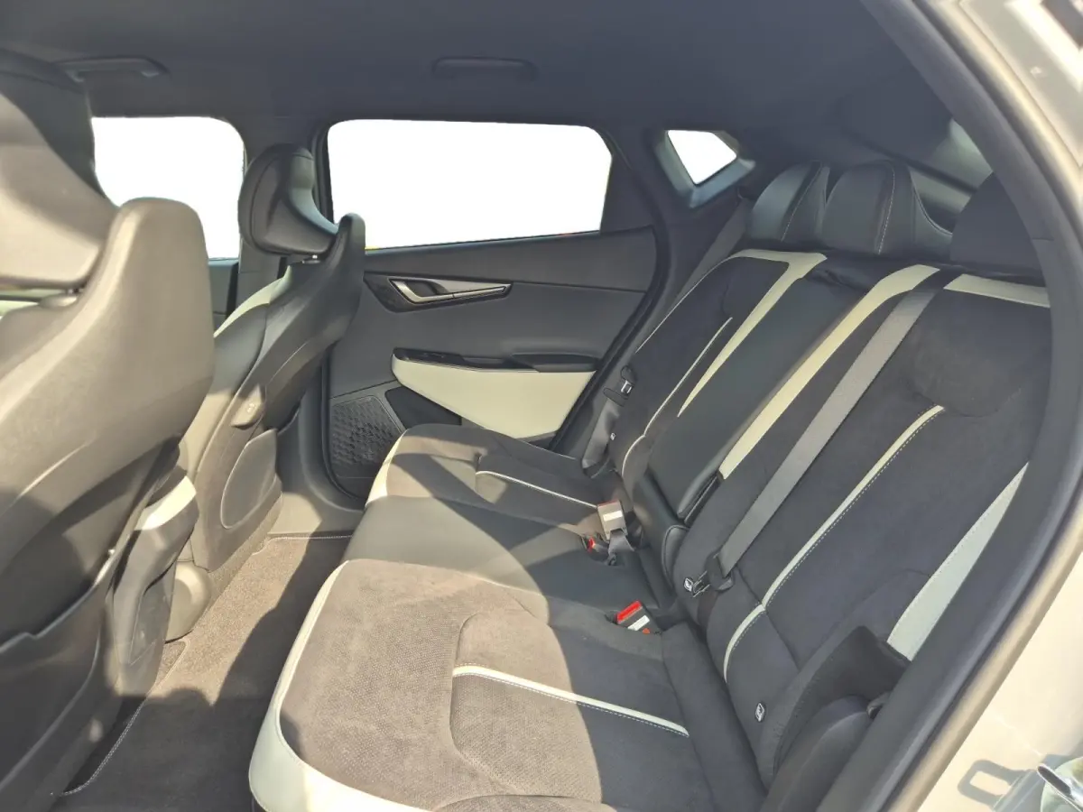 GT-Line AWD 84 kWh | Climate Control | Cruise Control | 21 Inch Velgen | Verlaagd | Stoelverwarming | Stuurverwarming | Stoelventilatie |  Memory | 360° Camera | DEMO |