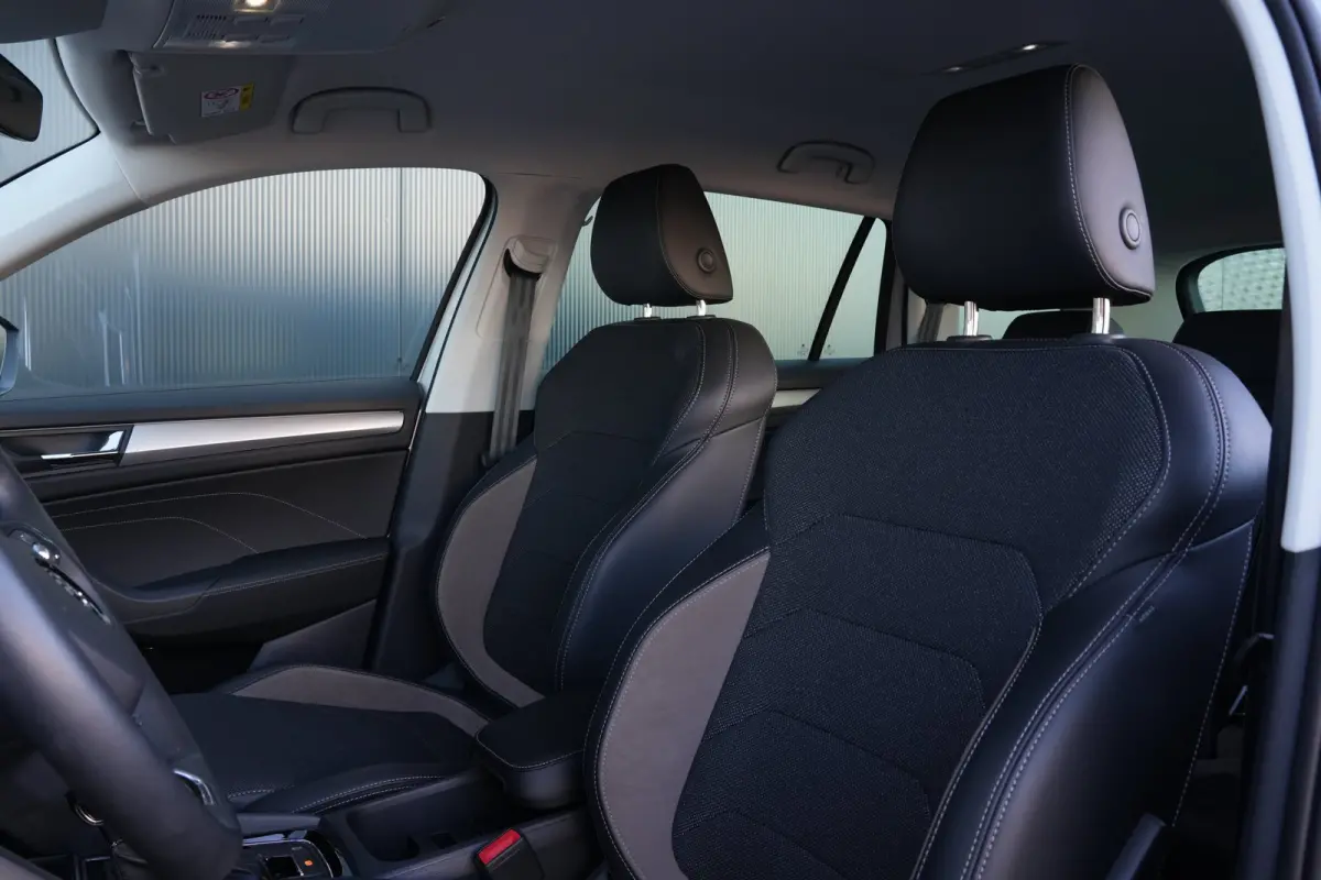 1.5 TSI 150pk Business Edition | Achteruitrijcamera | Cruise control adaptief | Trekhaak uitklapbaar