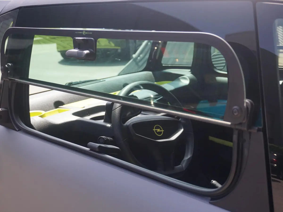 Base Opel Rocks-E Base | Direct rijden