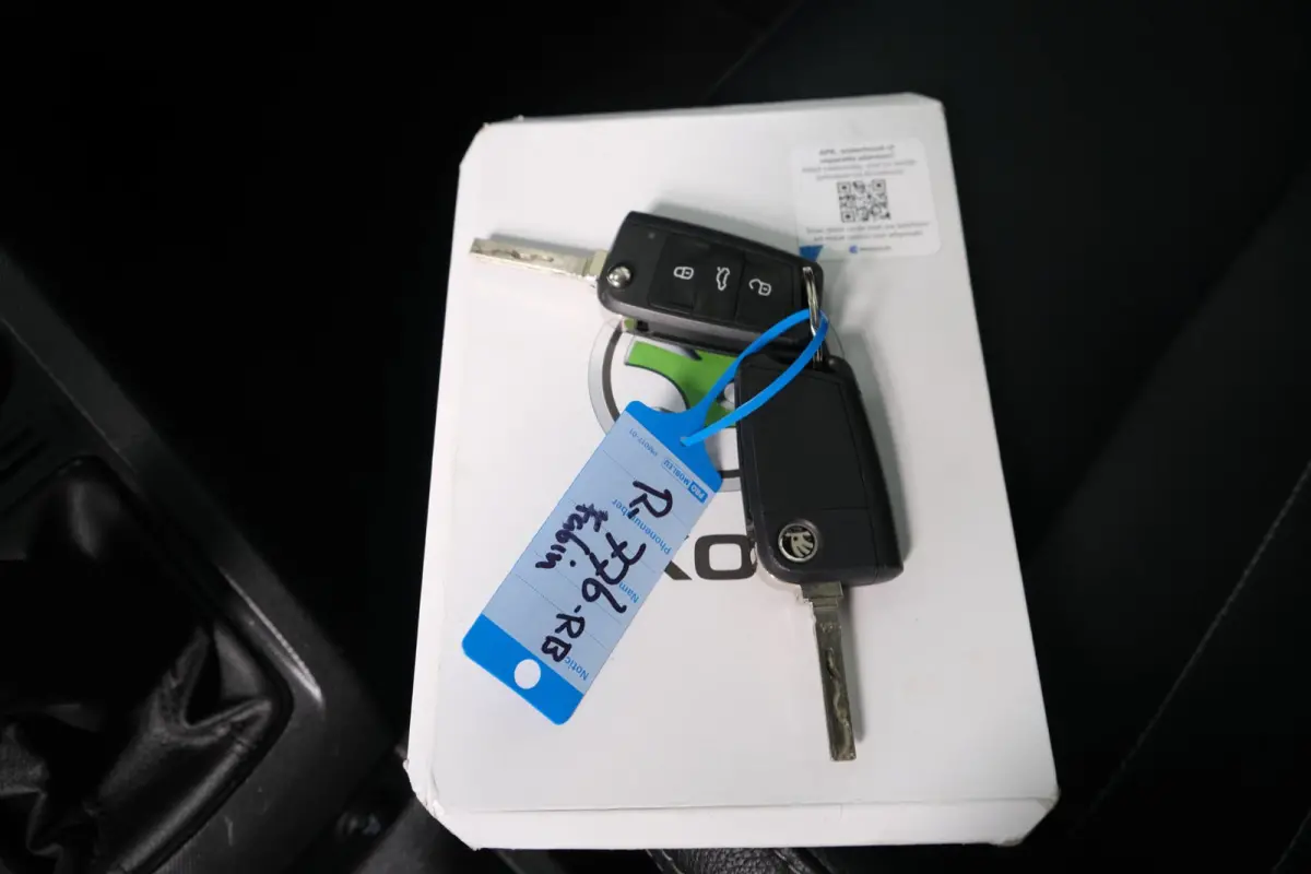 1.0 TSI Ambition - N.A.P. Airco, Cruise, Navi, PDC, Carplay.