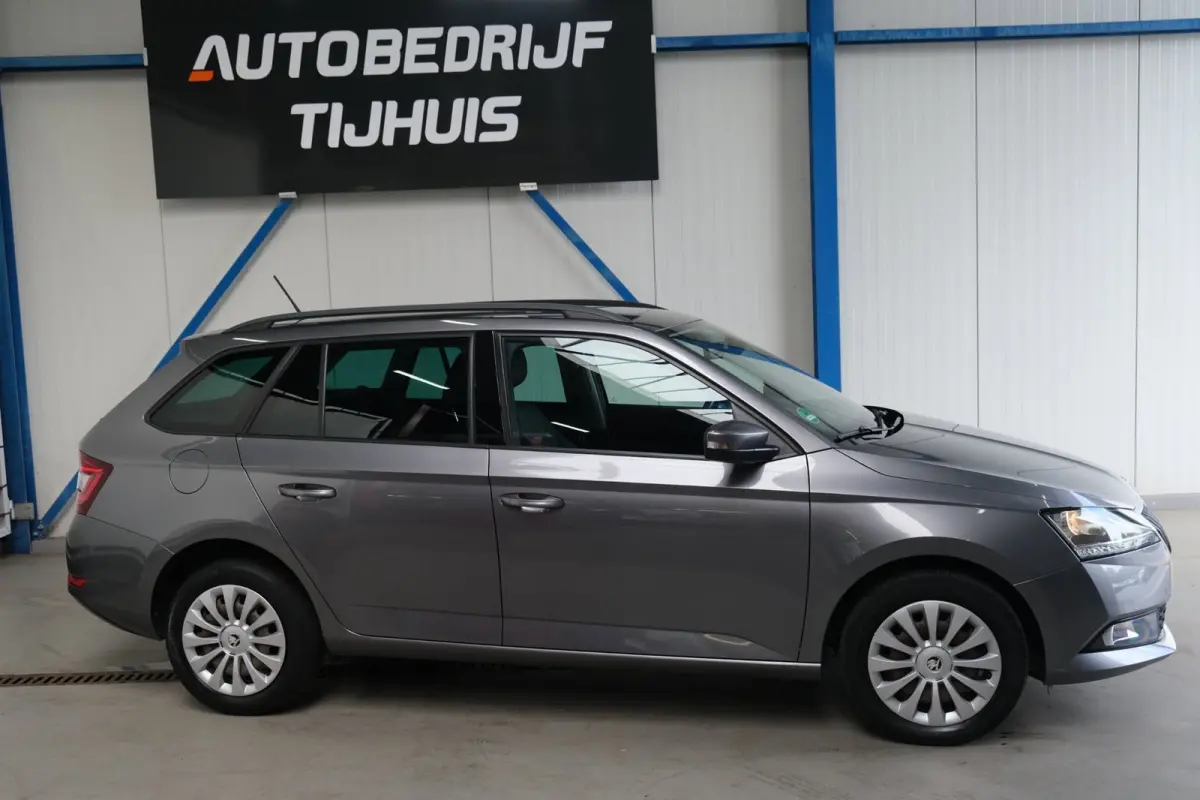 1.0 TSI Ambition - N.A.P. Airco, Cruise, Navi, PDC, Carplay.