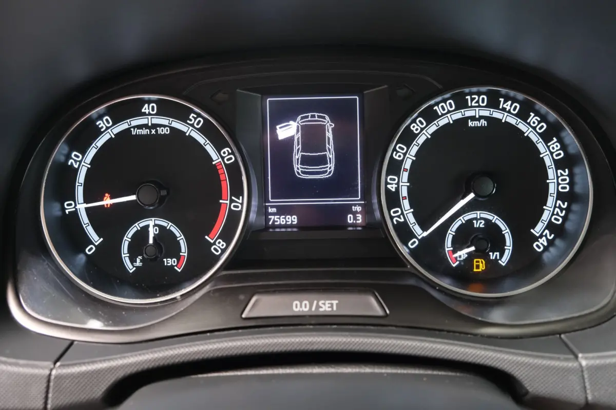 1.0 TSI Ambition - N.A.P. Airco, Cruise, Navi, PDC, Carplay.
