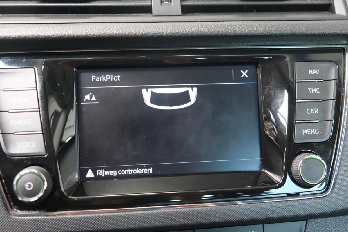 1.0 TSI Ambition - N.A.P. Airco, Cruise, Navi, PDC, Carplay.