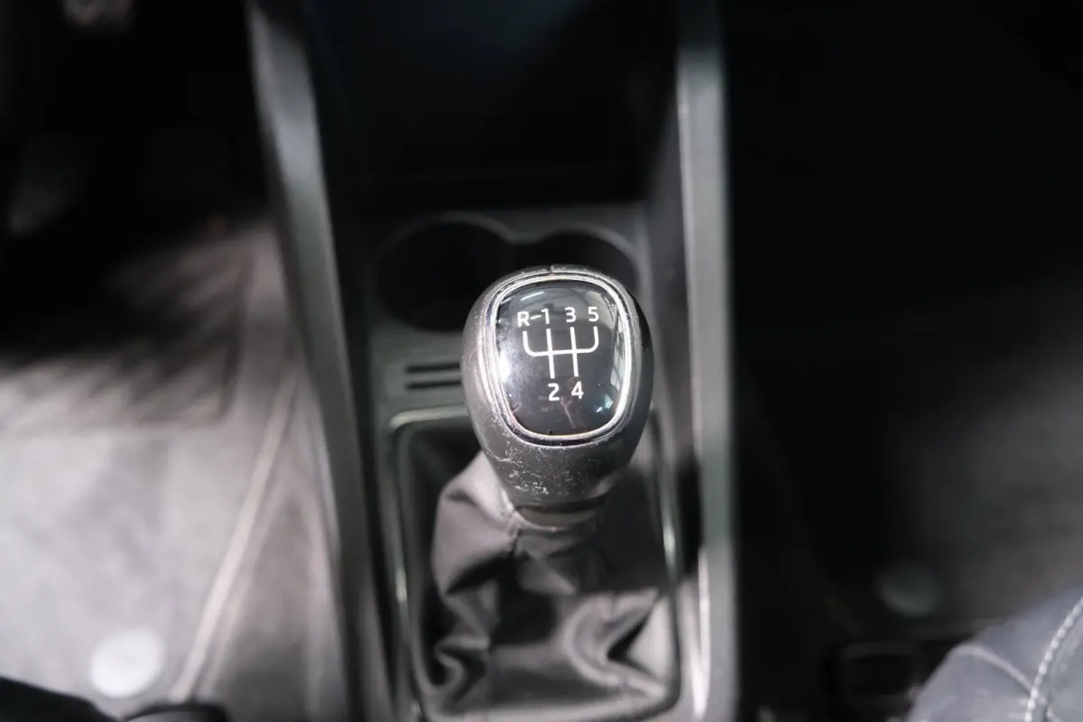 1.0 TSI Ambition - N.A.P. Airco, Cruise, Navi, PDC, Carplay.