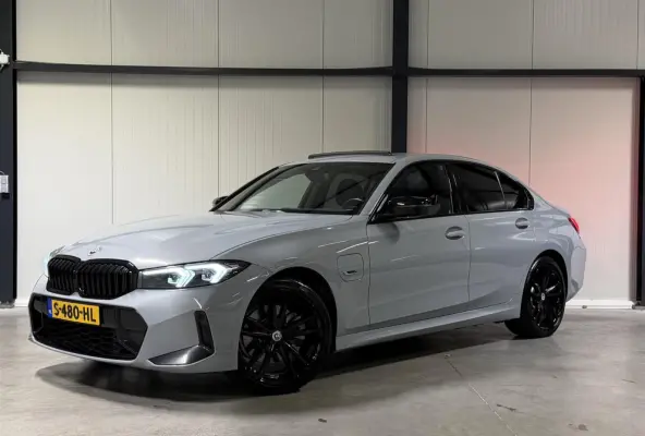 320e SOH 98% M-sport Pano Brooklyn Grau