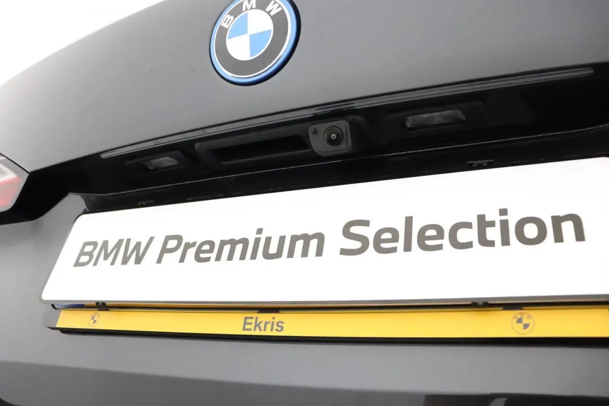 eDrive40 M Sport Edition 84 kWh | SOH 100% | M Sportpakket Pro | Trekhaak | Innovation Pack | Travel Pack