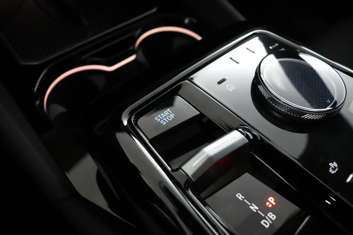 eDrive40 M Sport Edition 84 kWh | SOH 100% | M Sportpakket Pro | Trekhaak | Innovation Pack | Travel Pack